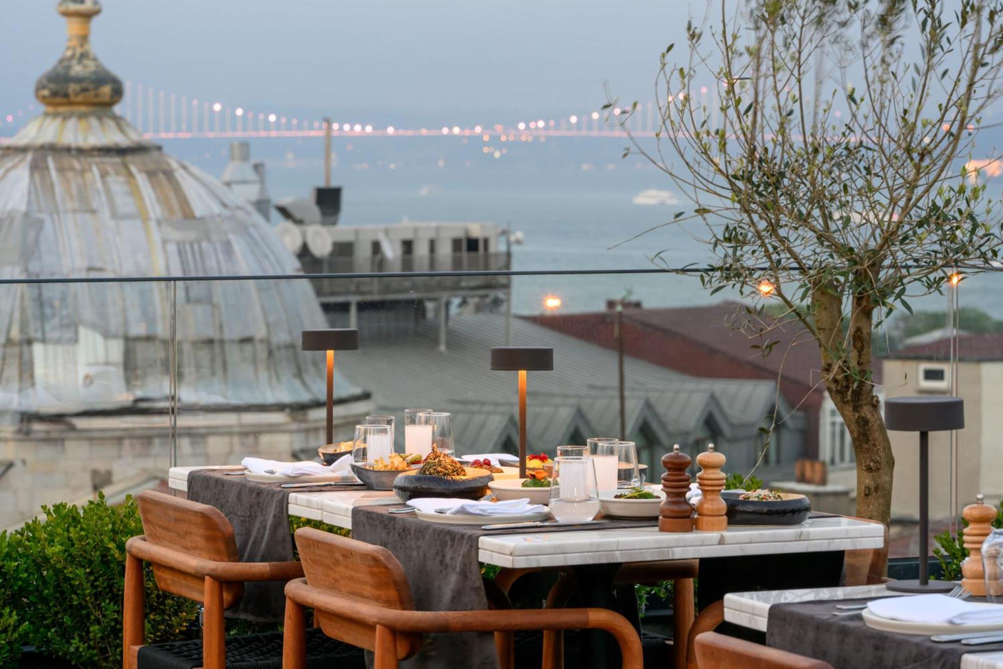 Orient Occident Hotel Istanbul, Autograph Collection Exterior photo